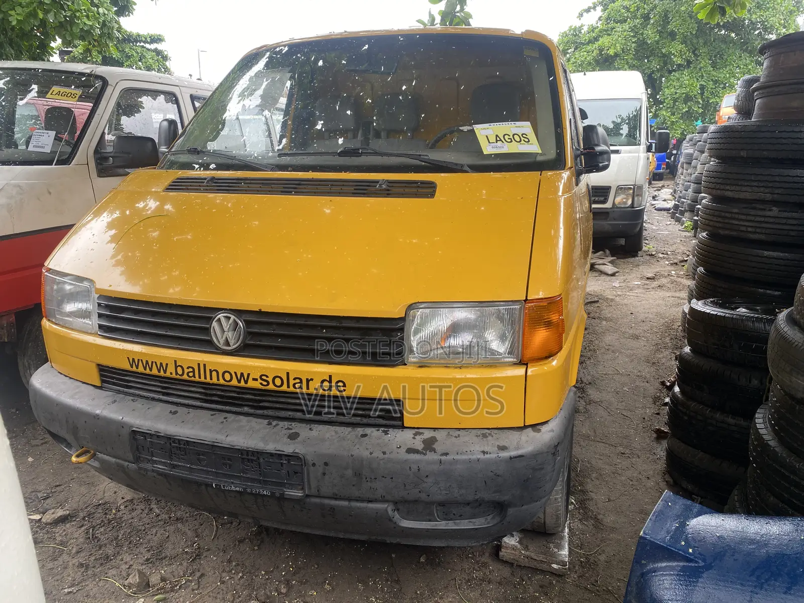 Volkswagen Transporter 2000 Yellow