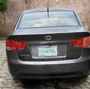 Kia Cerato 2012