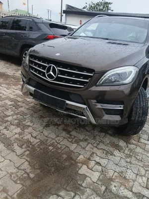 Mercedes-Benz M Class 2013 Brown