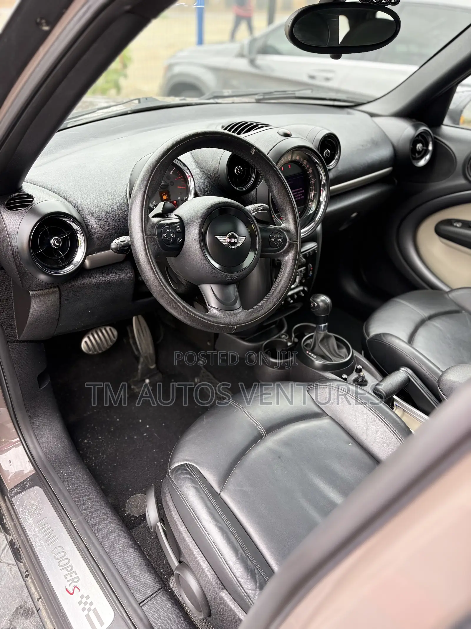 Mini Cooper 2014 Brown