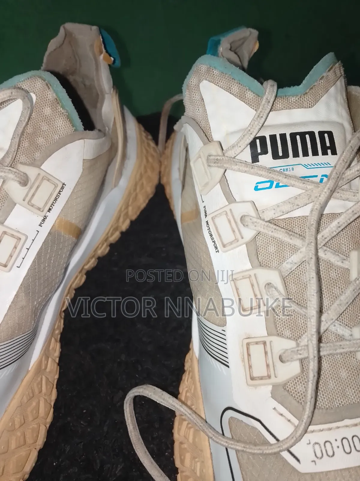 Puma Sneakers
