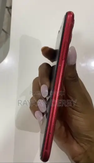 Apple iPhone 11 64 GB Red