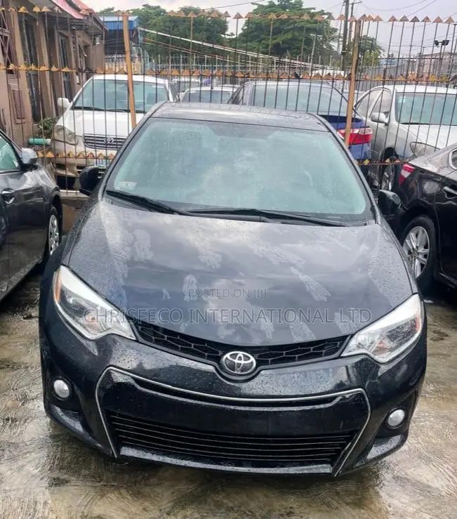 Toyota Corolla LE Eco 4dr Sedan (1.8L 4cyl CVT) 2015 Black