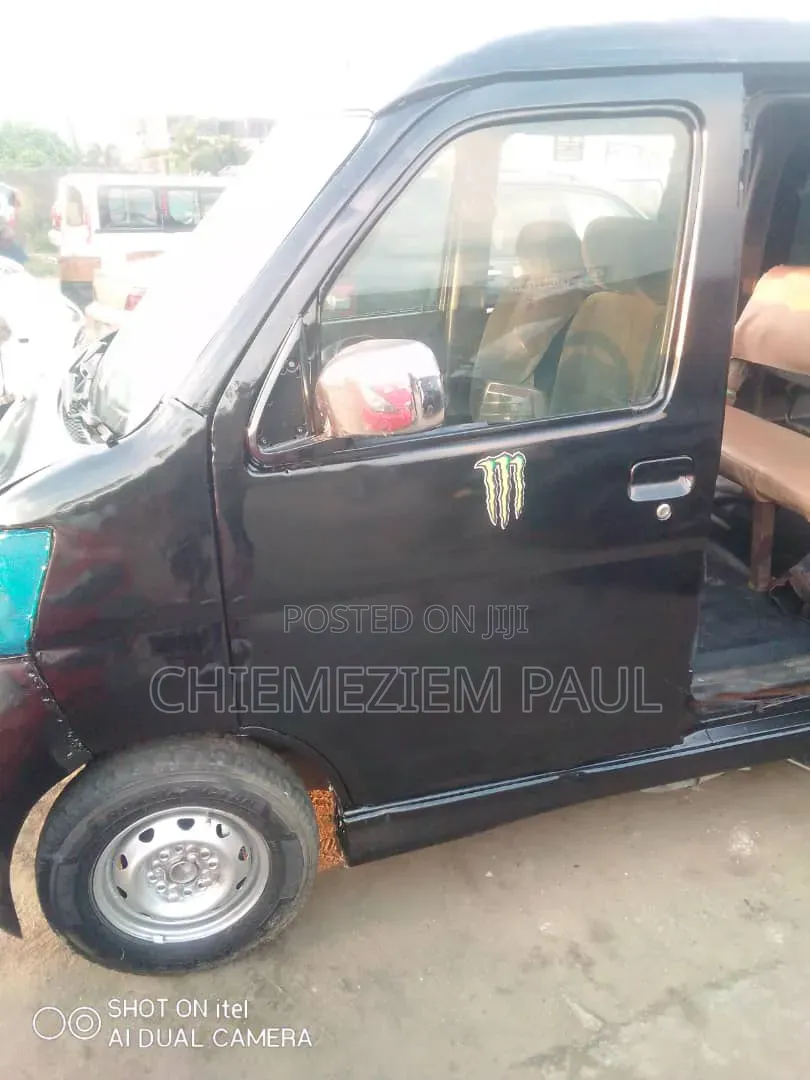 Daihatsu Hijet 2019 Black