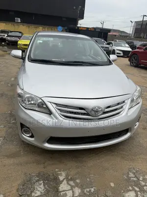 Toyota Corolla 2010 Silver