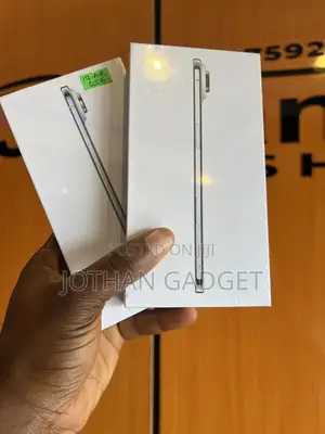 New Apple iPhone Air 256 GB Blue
