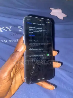 Apple iPhone 11 64 GB Purple