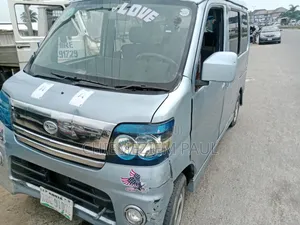 Daihatsu Hijet 2022 Blue