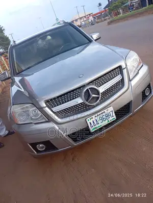 Mercedes-Benz GLK-Class 350 4MATIC 2010 Gray