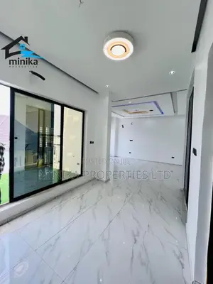 5bdrm Duplex in Royal Pine Estate, Lekki for rent