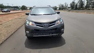 Toyota RAV4 Limited 4dr SUV AWD (2.5L 4cyl 6A) 2015 Gray