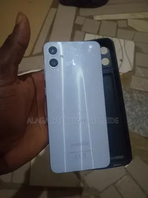 Samsung Galaxy A05 64 GB Gray