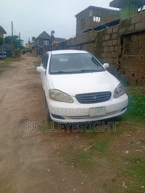 Toyota Corolla 2003 White