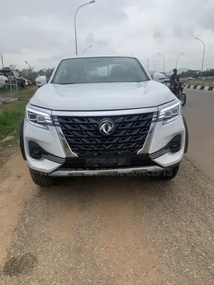 New Dongfeng Rich 7 2025 White