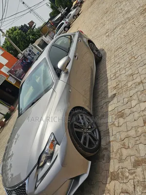 Lexus IS 2016 Gray