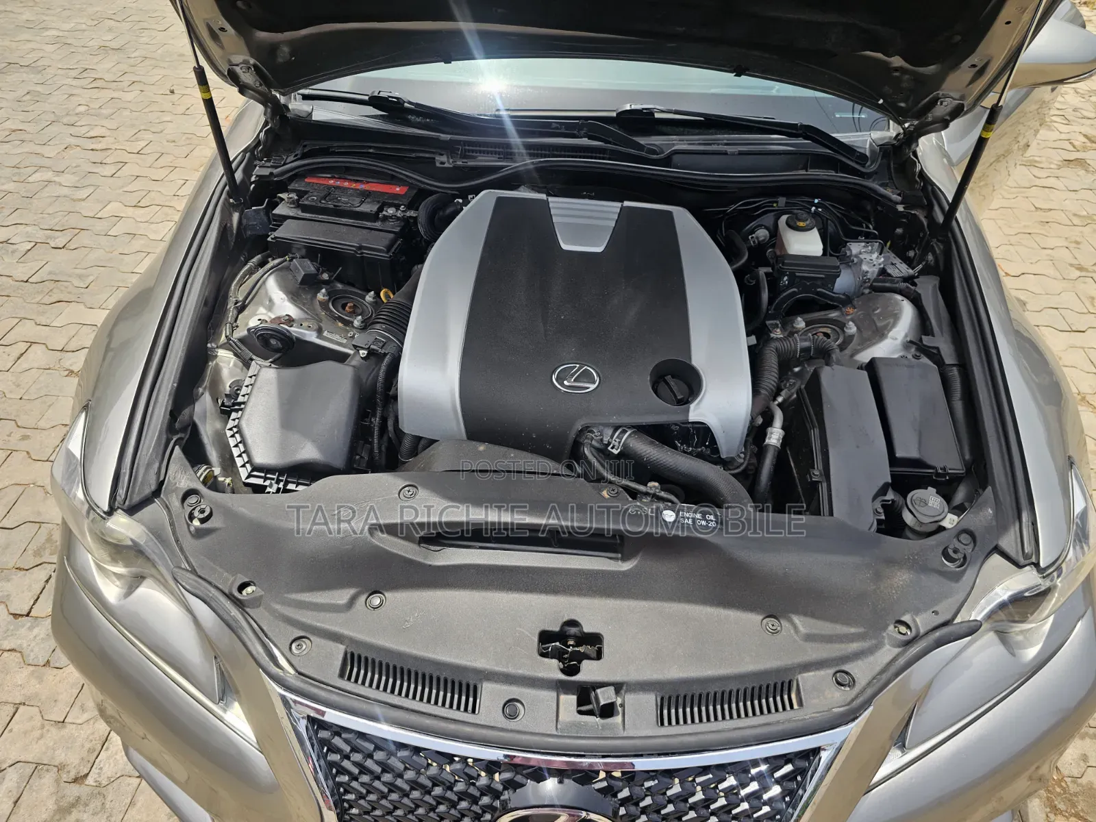 Lexus IS 2016 Gray