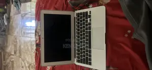 Laptop Apple MacBook Air 2010 4GB Intel Core 2 Duo SSD 128GB