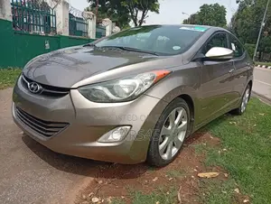 Hyundai Elantra 2013 Brown