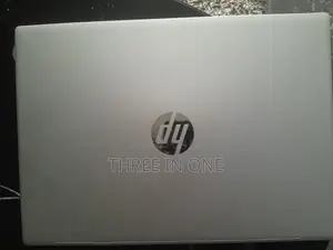 Laptop HP OmniBook 5 16" 8GB Intel Core i3 SSHD+SSD 500GB