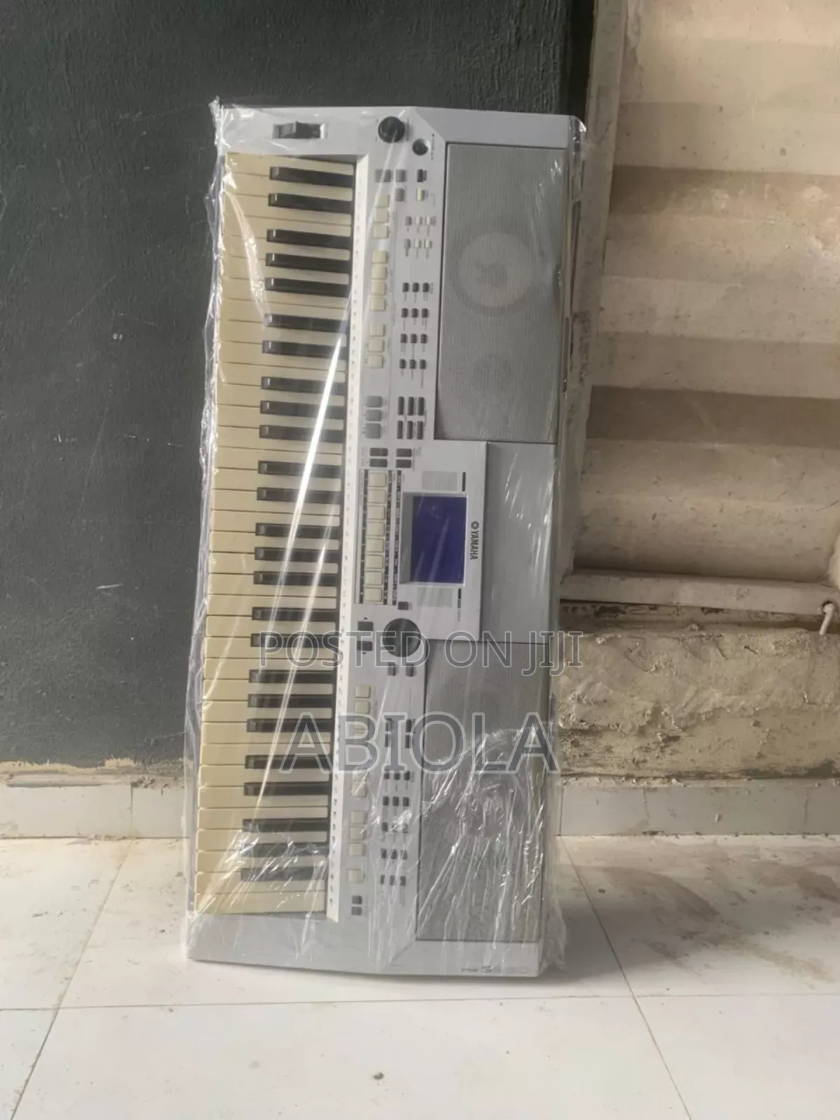 Yamaha PSR S550 Keyboard