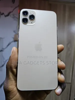 Apple iPhone 11 Pro Max 64 GB Gold