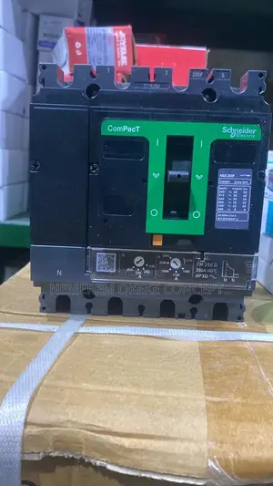 Original Schneider 250a McCb Breaker Industrial Circuit Breaker