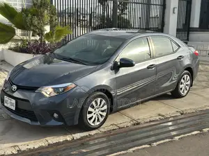 Toyota Corolla L 4dr Sedan (1.8L 4cyl 6M) 2014 Gray