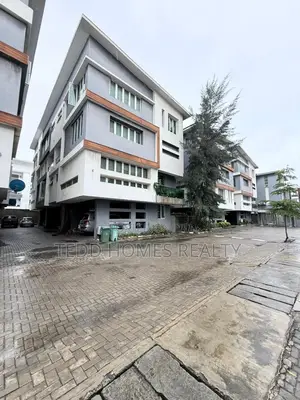 4bdrm Townhouse / Terrace in Ikate for rent