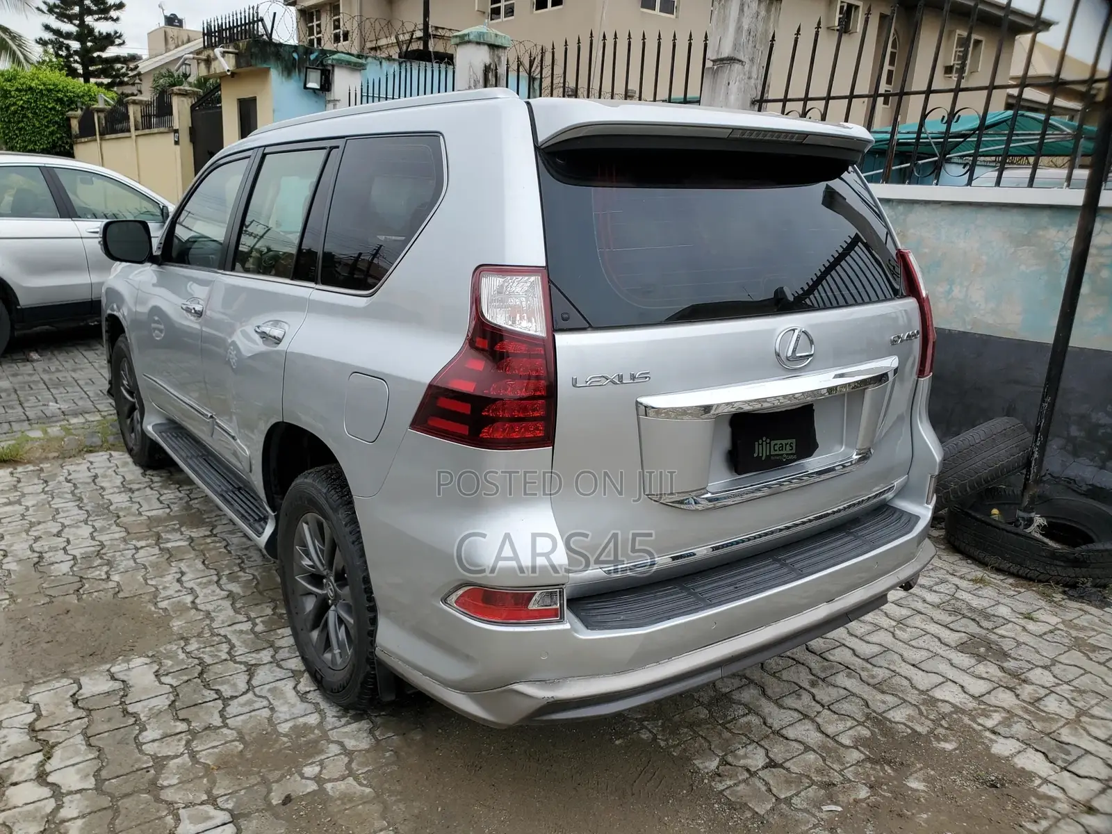 Lexus GX 2019 Silver