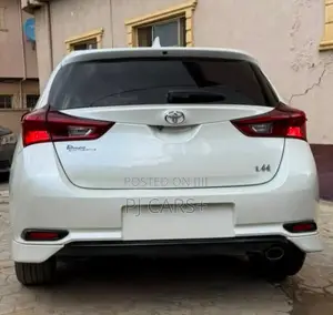 Toyota Corolla 2017 White
