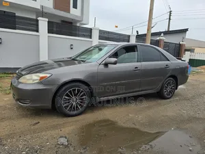 Toyota Camry XLE V6 4dr Sedan (3.0L 6cyl 5A) 2004 Gray