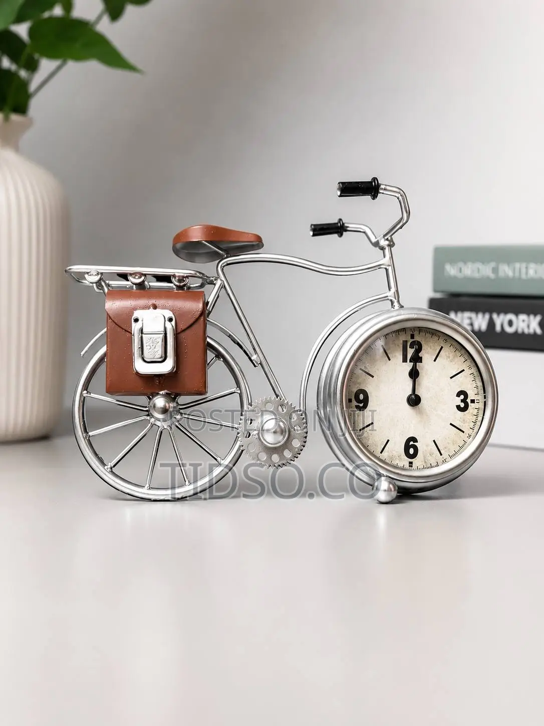 Postmaster Bicycle-Clock Decor