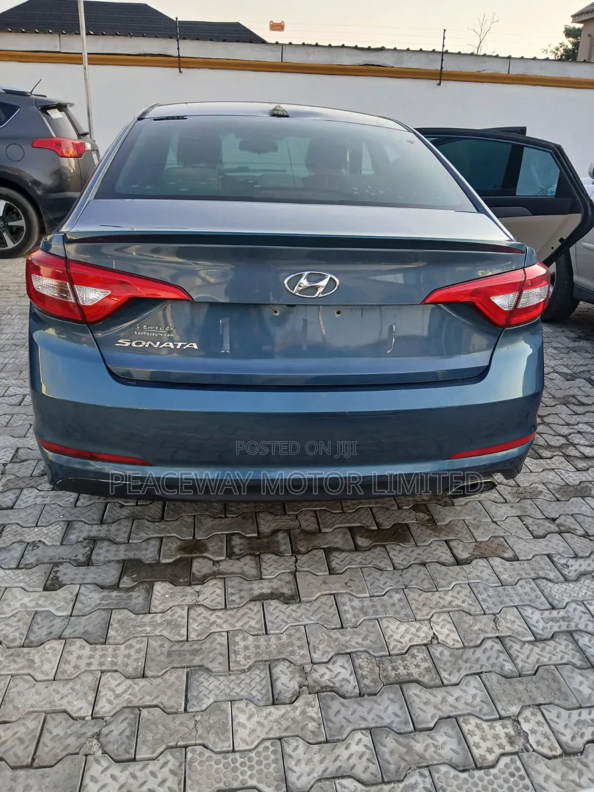 Hyundai Sonata 2016 Blue