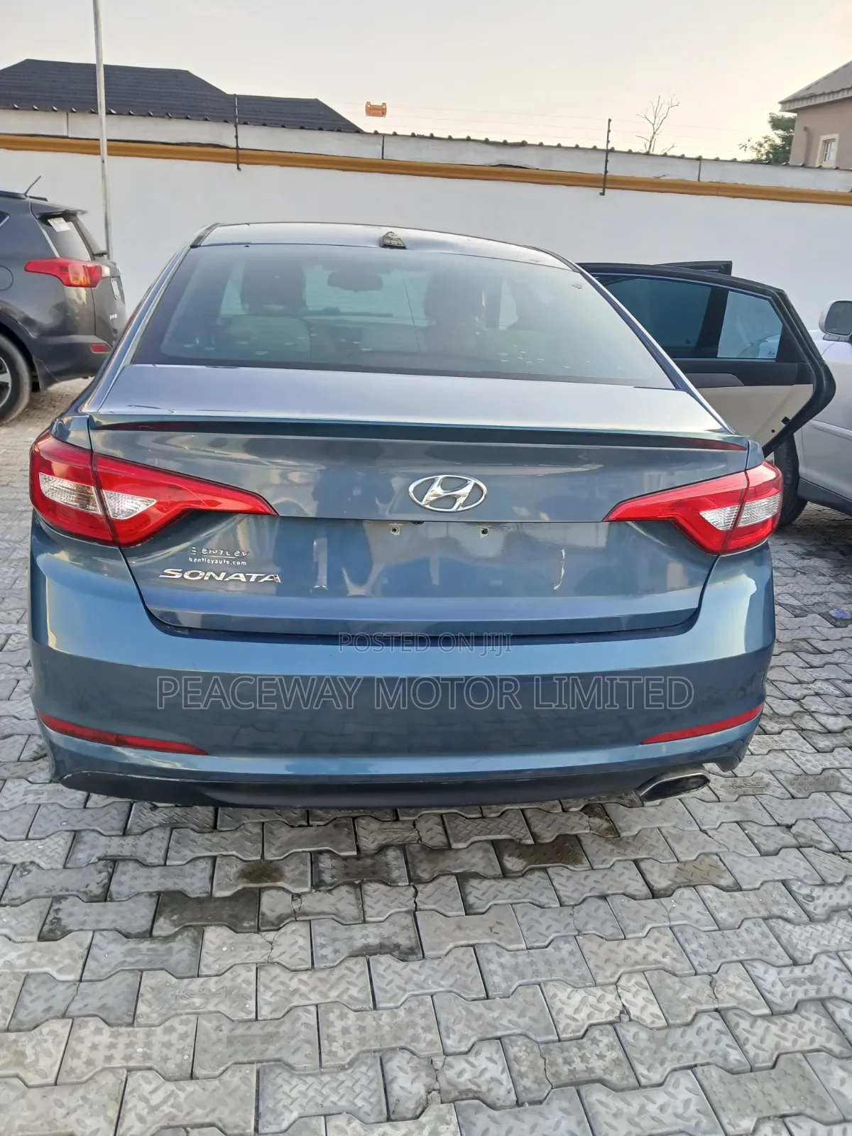Hyundai Sonata 2016 Blue