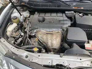 Toyota Camry LE 4dr Sedan (2.5L 4cyl 6AM) 2010 Silver