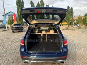 Mercedes-Benz GLC-Class 2018 Blue