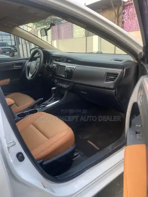 Toyota Corolla L 4dr Sedan (1.8L 4cyl 4A) 2015 White