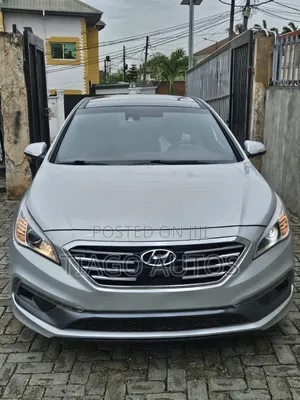 Hyundai Sonata Sport 2.0T 4dr Sedan (2.0L 4cyl Turbo 6A) 2015 Silver