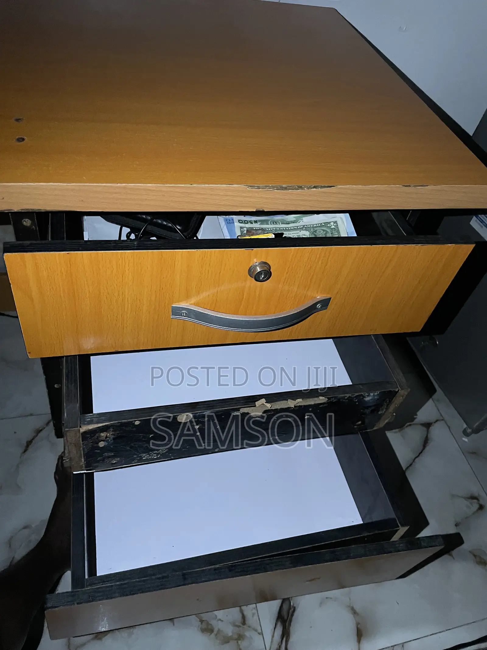 Office Chair and Table