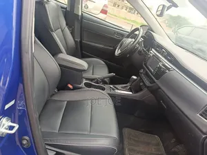 Toyota Corolla 2016 Blue