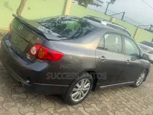 Toyota Corolla S 4dr Sedan (1.8L 4cyl 4A) 2010 Gray