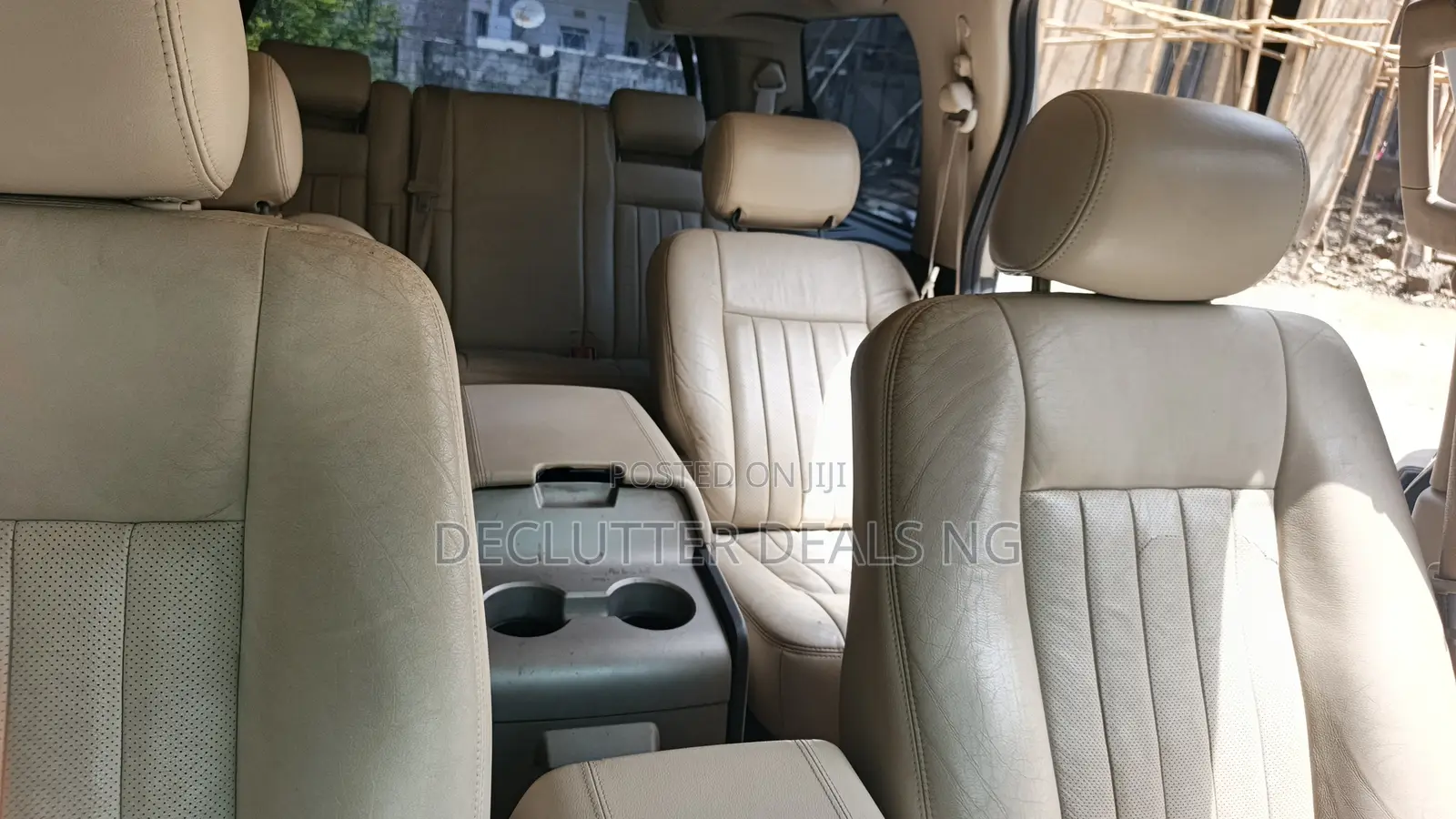 Lincoln Navigator 2003 White