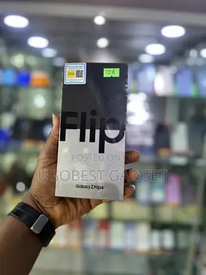 New Samsung Galaxy Z Flip4 128 GB