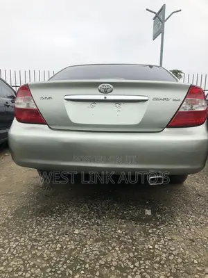 Toyota Camry XLE 2024