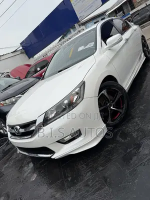 Honda Accord Sport 4dr Sedan FWD (2.4L 4cyl 2A) 2013 White