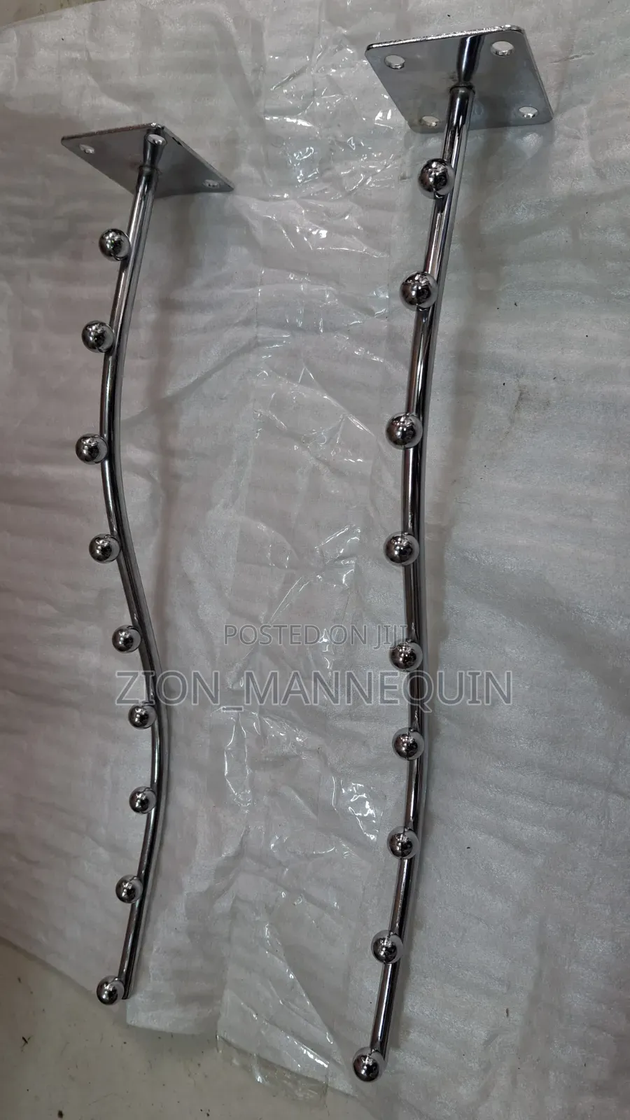 9 Pin Wall Hanger