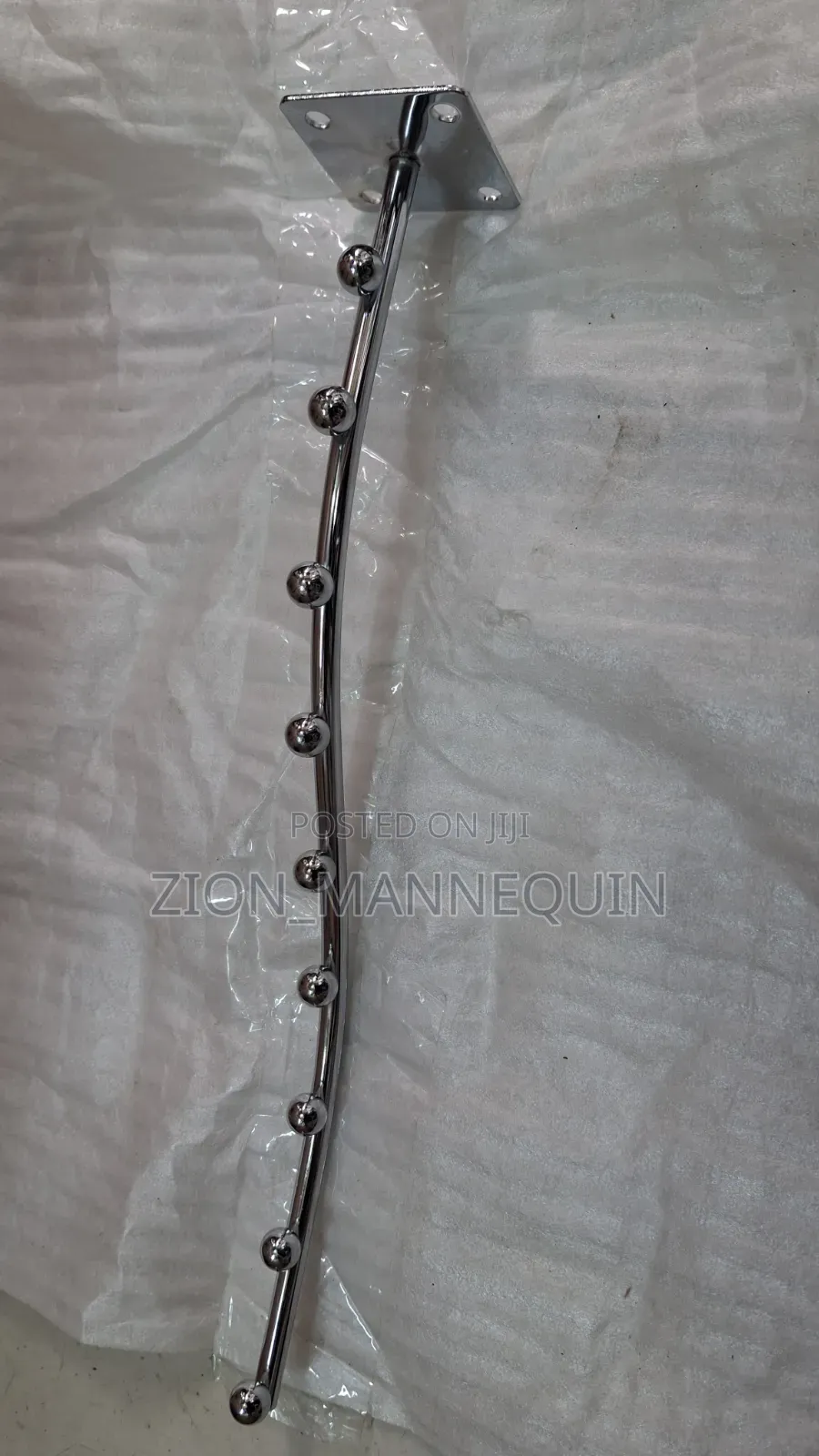 9 Pin Wall Hanger