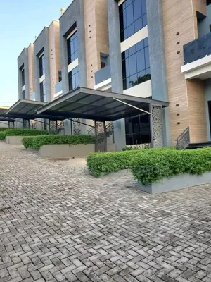4bdrm Townhouse / Terrace in Asokoro for rent