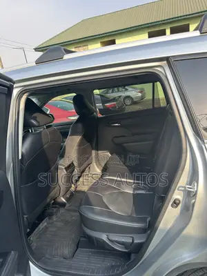 Toyota Highlander XLE 2022 Silver