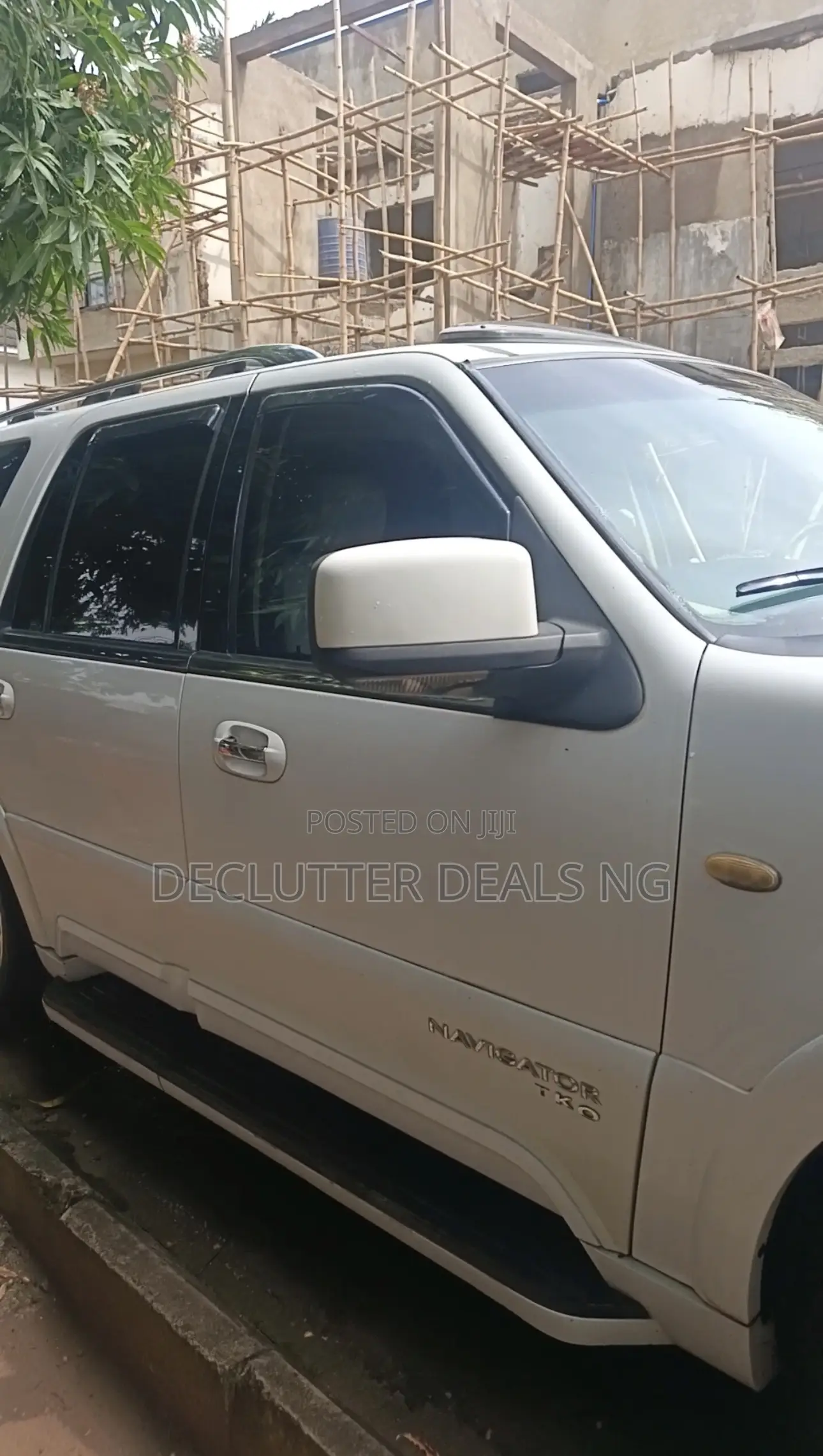 Lincoln Navigator 2003 White